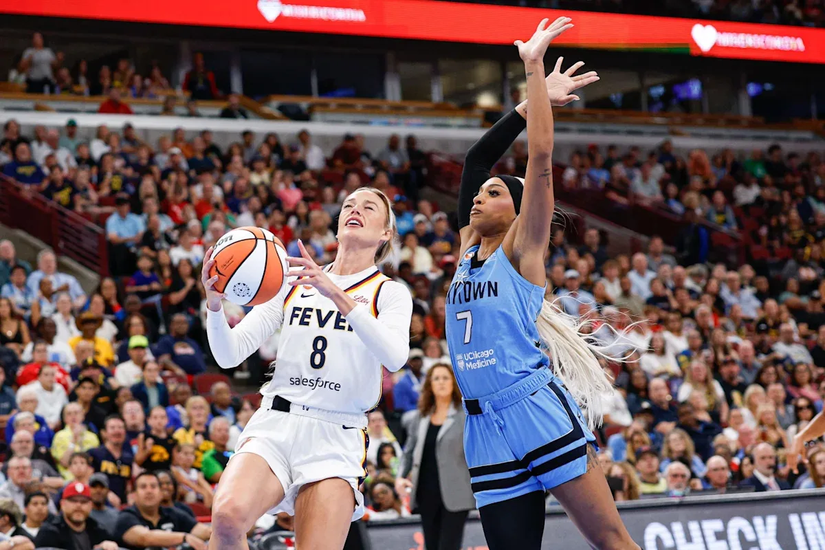 “Absolute Disgrace”: WNBA World Reacts to Pool Report Describing DiJonai Carrington and Sophie Cunningham Incident